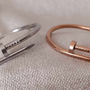 Pulsera rígida CLAVO
